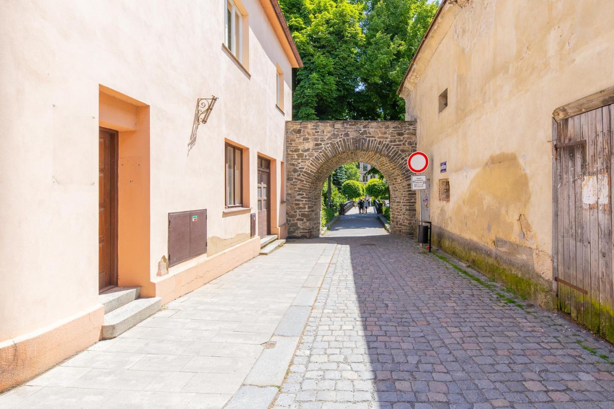Hotel Pivovar Policka Exterior photo